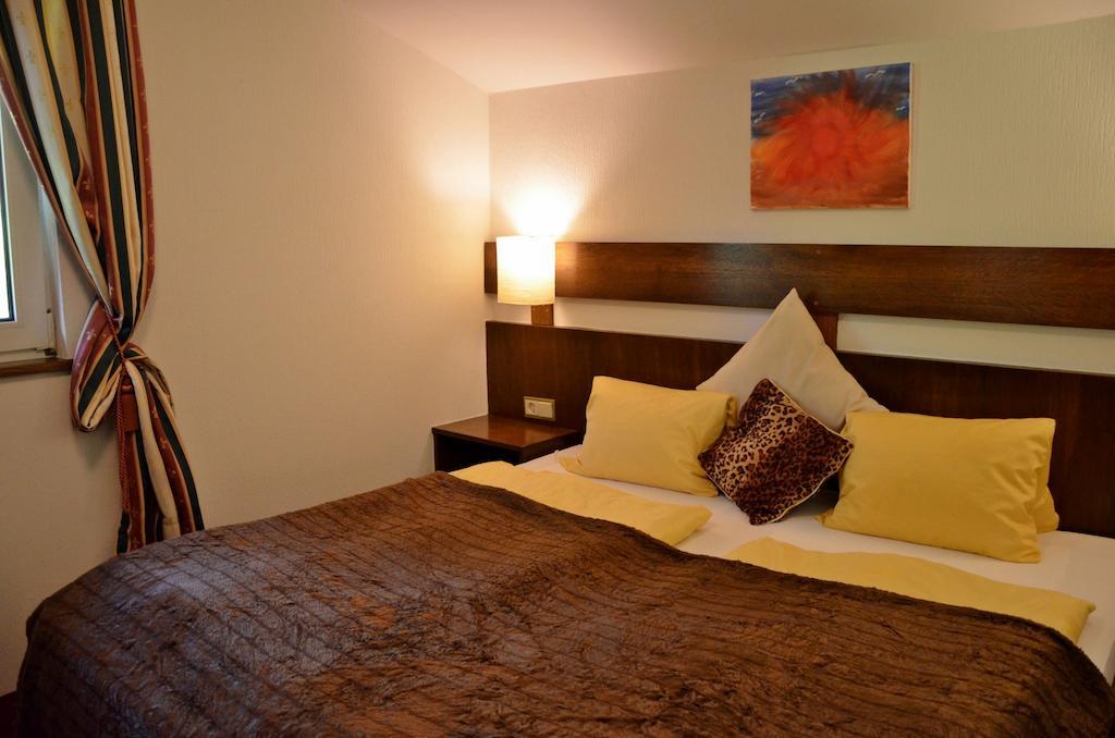 Villa Desiree - Hotel Garni - Adults Only Φίλλαχ Δωμάτιο φωτογραφία