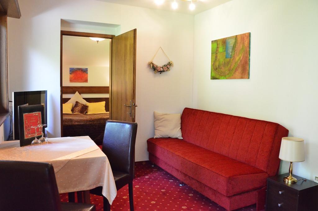 Villa Desiree - Hotel Garni - Adults Only Φίλλαχ Δωμάτιο φωτογραφία